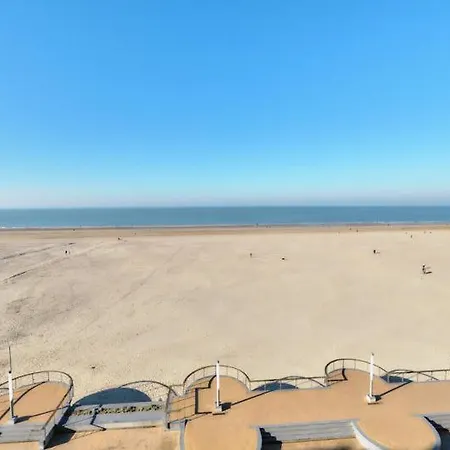 Sea View Dreaming - Lecomte Apartment