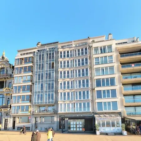 Sea View Dreaming - Lecomte